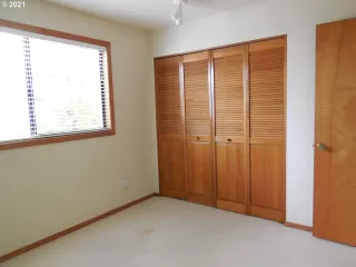 Photo #6: 21464029 Listing