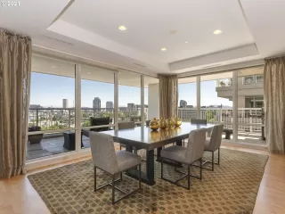 Photo #6: 21464624 Listing