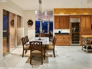 Photo #1: 21465378 Listing