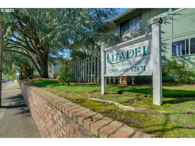 MLS: 21465389 Condo For Sale