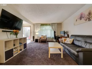 Photo #4: 21465389 Listing 