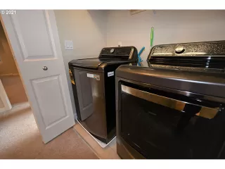 Photo #6: 21465673 Listing 