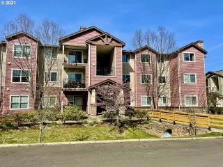 Photo #2: 21466166 Listing