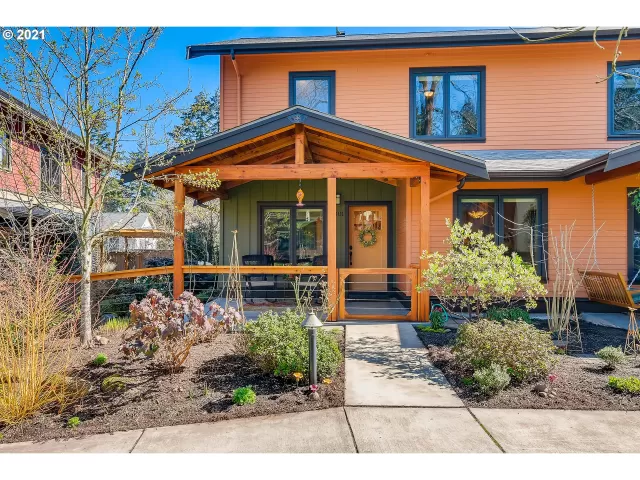 MLS: 21467296 Condo For Sale