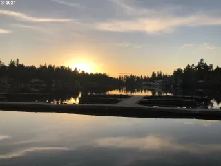 Photo #5: 21467336 Listing