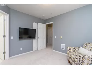 Photo #5: 21467795 Listing