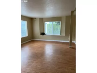 Photo #3: 21468804 Listing