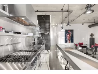 Photo #5: 21468824 Listing