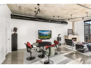 Photo #6: 21468824 Listing