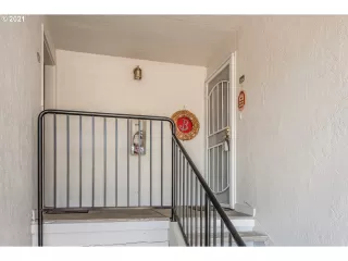 Photo #1: 21469212 Listing