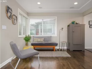 Photo #4: 21469777 Listing