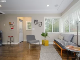 Photo #6: 21469777 Listing