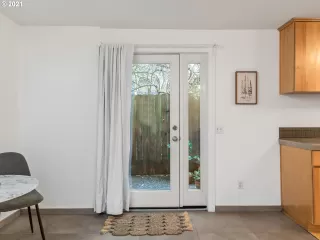 Photo #5: 21470072 Listing 