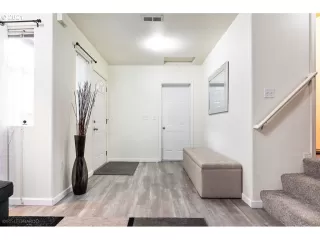 Photo #6: 21470778 Listing