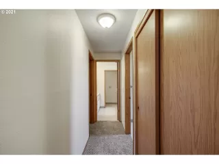 Photo #3: 21470996 Listing