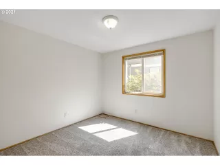 Photo #4: 21470996 Listing