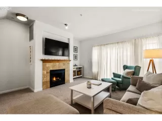 Photo #5: 21471593 Listing 