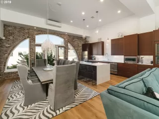 Photo #5: 21471683 Listing 