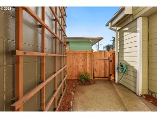 Photo #3: 21471907 Listing