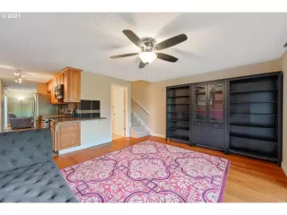 Photo #6: 21472057 Listing