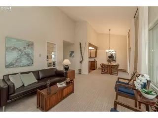 Photo #5: 21472086 Listing 