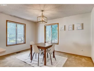 Photo #6: 21473643 Listing