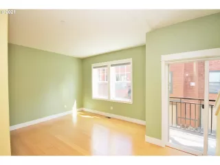 Photo #3: 21474225 Listing