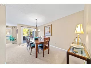 Photo #6: 21474567 Listing