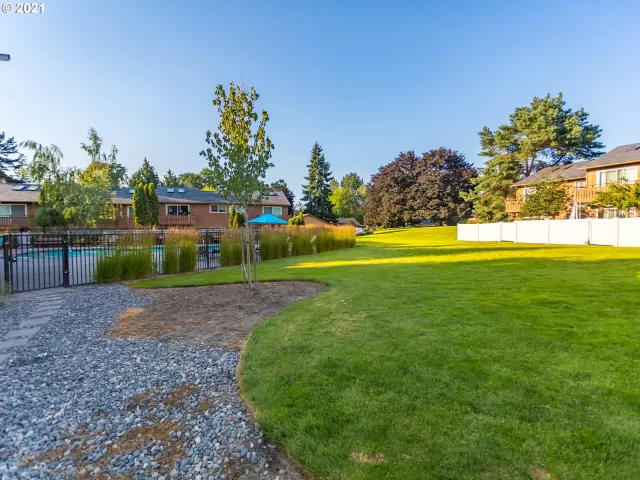 MLS: 21477136 Condo For Sale