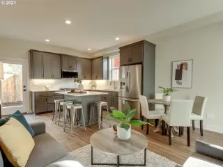 Photo #2: 21480936 Listing