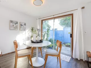 Photo #1: 21480998 Listing