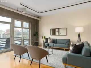 Photo #4: 21481128 Listing