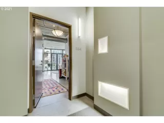 Photo #3: 21481582 Listing 