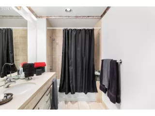 Photo #6: 21481609 Listing 