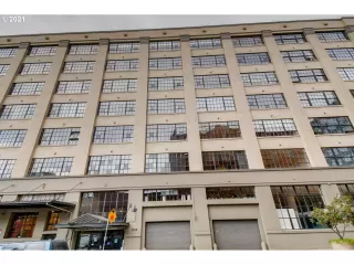 Photo #1: 21481716 Listing 