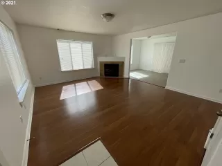 Photo #3: 21482083 Listing 