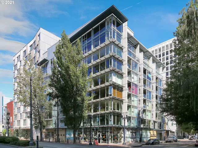 MLS: 21483271 Condo For Sale