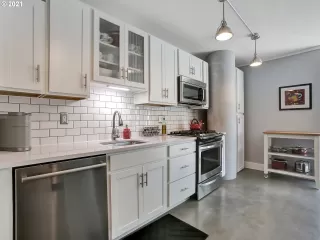 Photo #3: 21483271 Listing