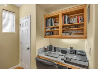 Photo #6: 21483377 Listing