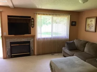 Photo #1: 21483768 Listing