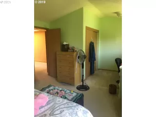 Photo #6: 21483768 Listing