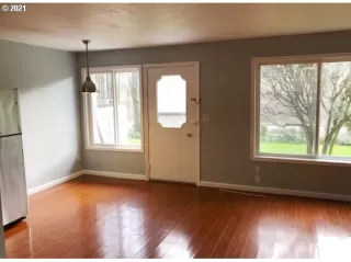 Photo #3: 21484227 Listing