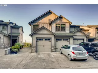 Photo #2: 21484709 Listing