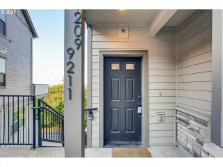 Photo #6: 21484709 Listing