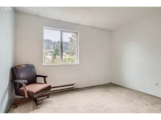 Photo #6: 21484770 Listing 