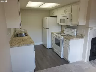 Photo #6: 21485354 Listing 