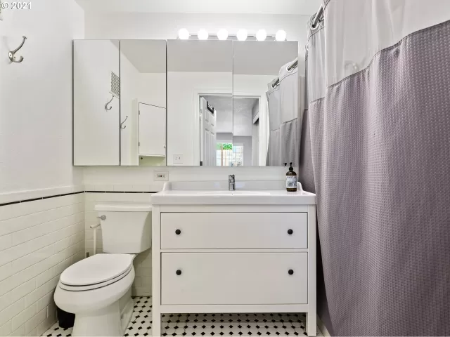 MLS: 21485707 Condo For Sale