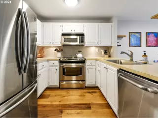 Photo #3: 21485707 Listing 