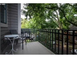 Photo #6: 21485723 Listing 