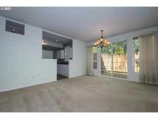 Photo #5: 21486142 Listing 